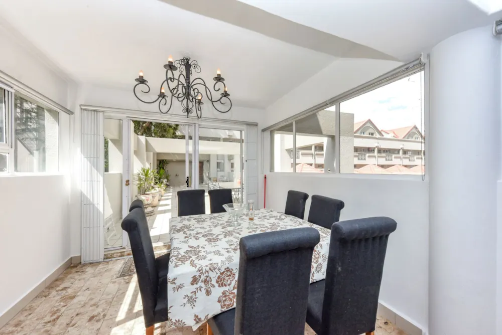 Apartment sold in Morningside, Sandton - HP1729696 Apartment sold in Morningside, Sandton - HP1729696