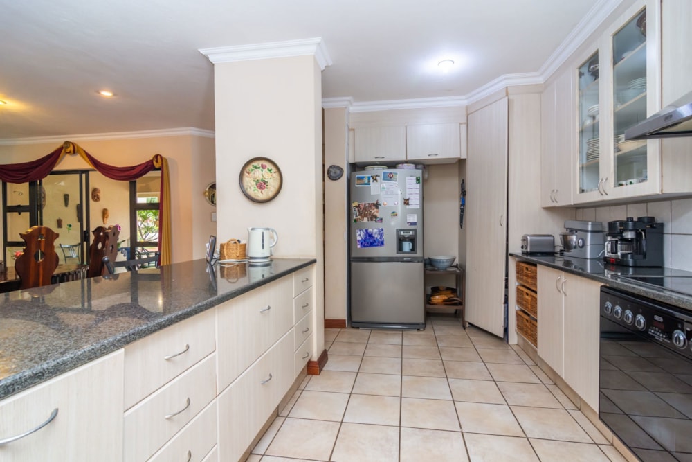 Double-storey house for sale in Featherbrooke Estate - 1KR1728676