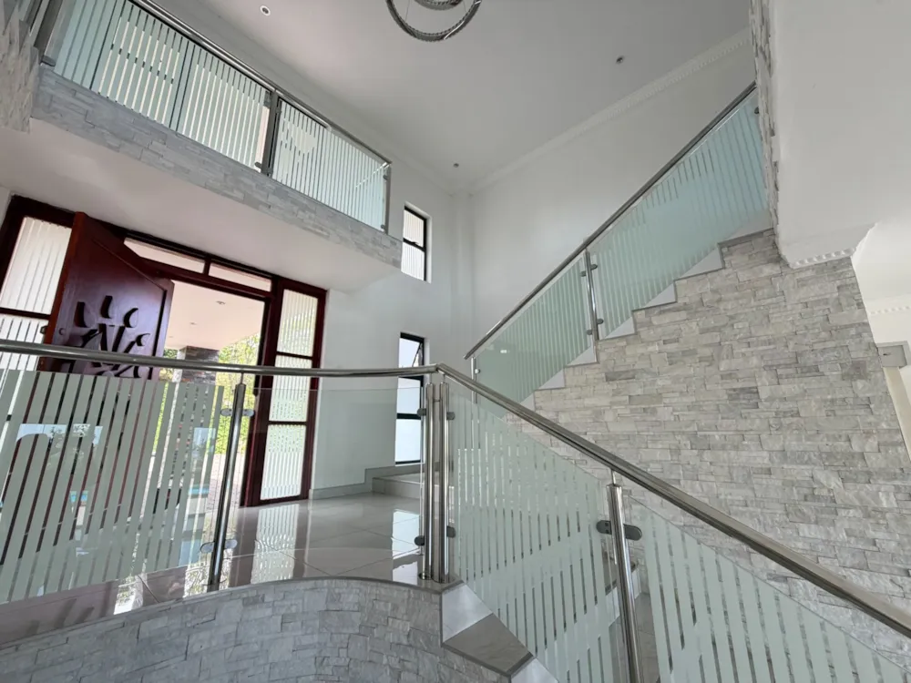 Security estate home let in Bisley - 1PM1728666 Security estate home let in Bisley - 1PM1728666