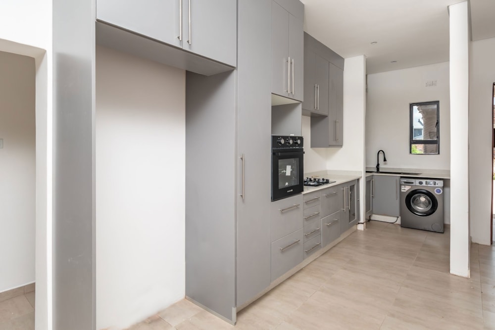 House for sale in Arlington, Zimbabwe - 3ZB1728672 House for sale in Arlington, Zimbabwe - 3ZB1728672