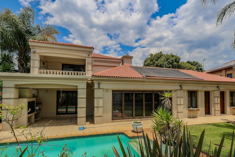 Double-storey house for sale in Westlake, Hartbeespoort - 1HR1727217