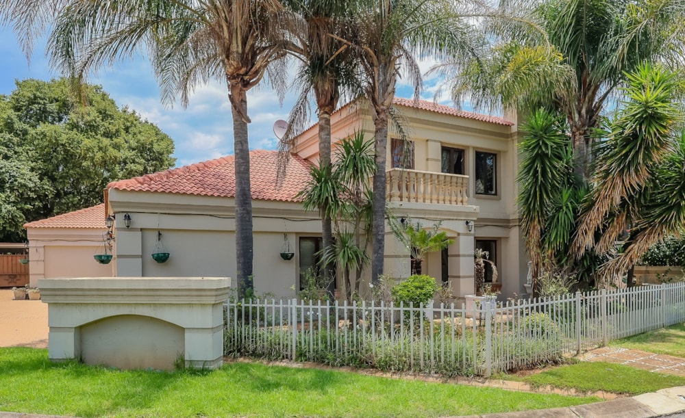 Double-storey house for sale in Westlake, Hartbeespoort - 1HR1727217