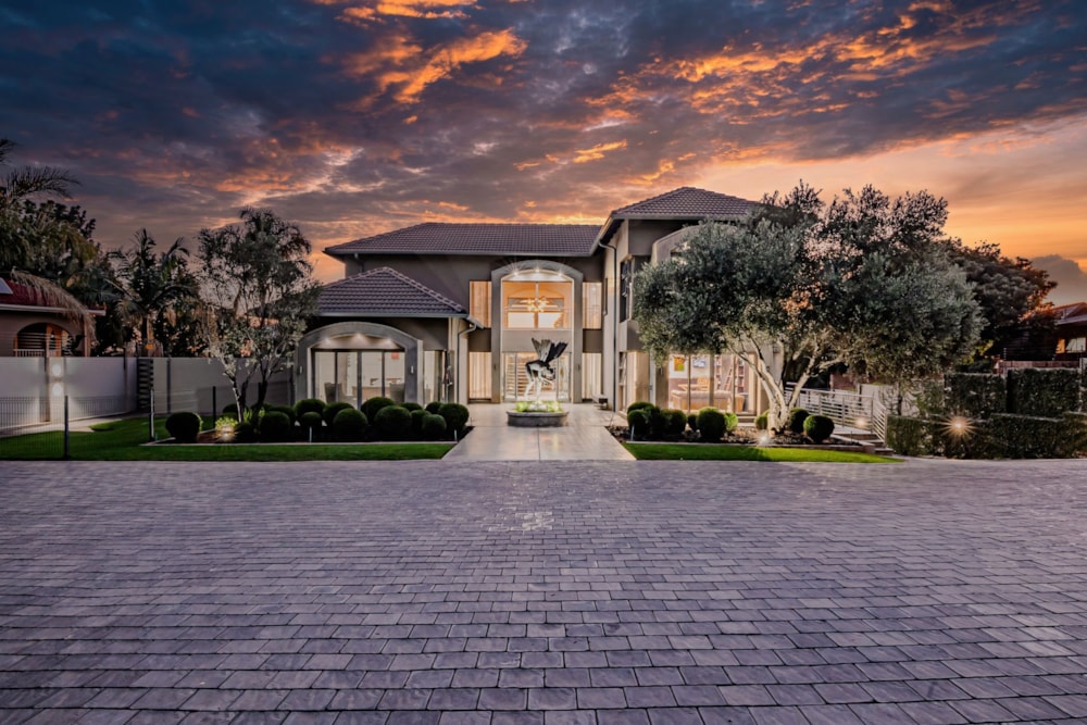 House for sale in Waterkloof Ridge - PT1726763 House for sale in Waterkloof Ridge - PT1726763