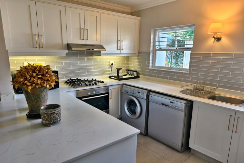 Security complex home for sale in Ballito - 1BD1725815 Security complex home for sale in Ballito - 1BD1725815