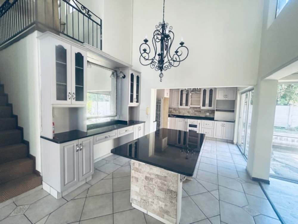 Double-storey house to rent in Meer en See - 1RY1725907