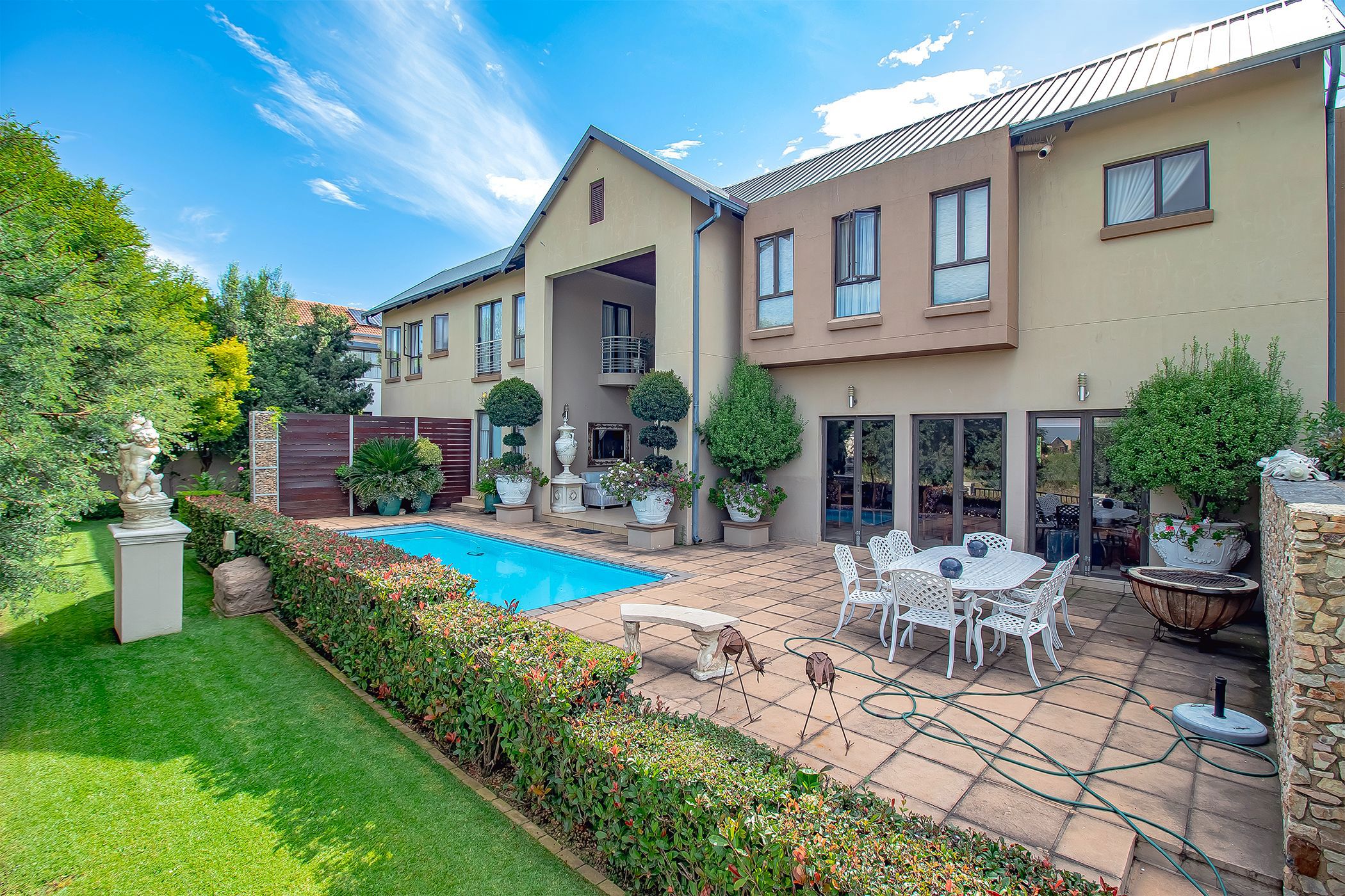 Double-storey house for sale in Midstream Estate - CN1728425