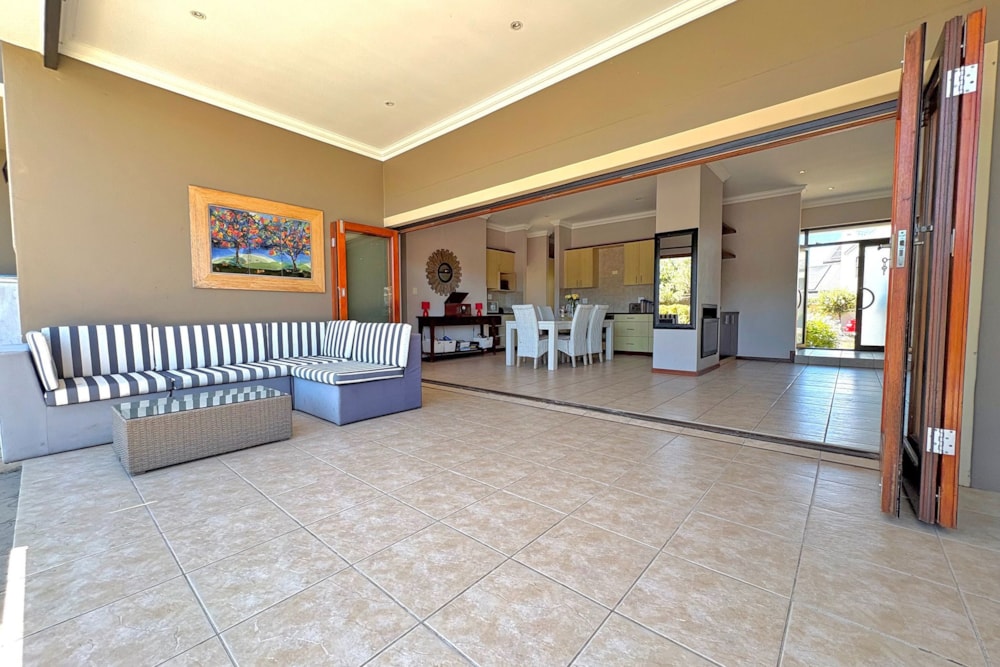 Security estate home for sale in Big Bay - 1TV1727765 Security estate home for sale in Big Bay - 1TV1727765