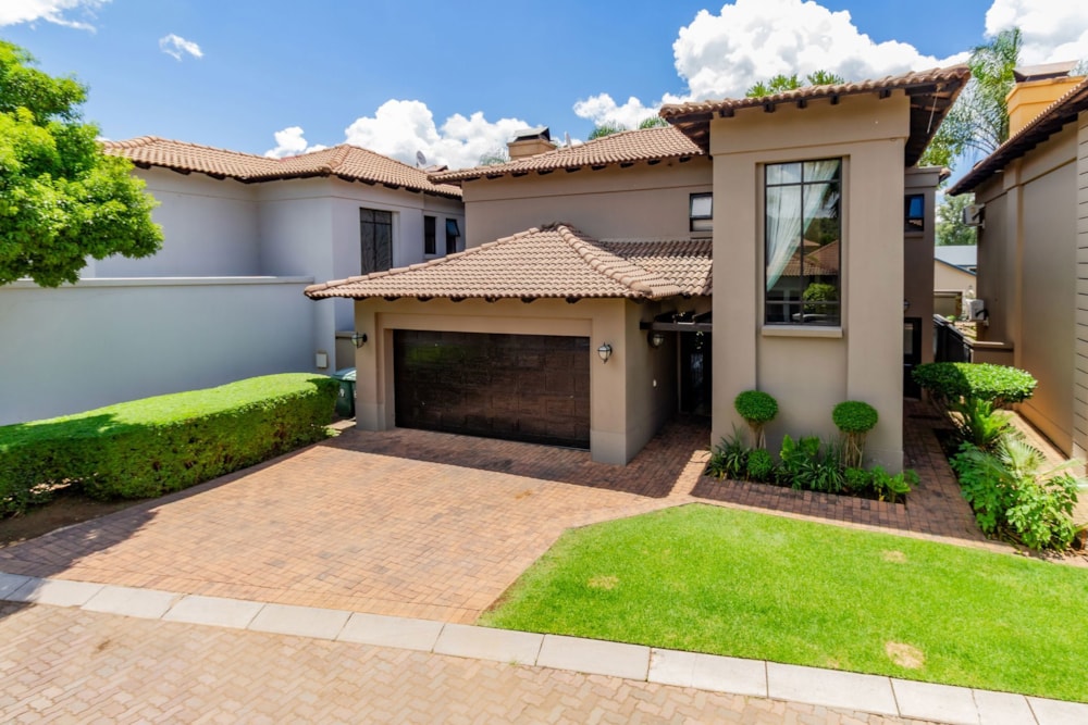 Double-storey cluster to rent in The Islands Estate - 1HR1726360