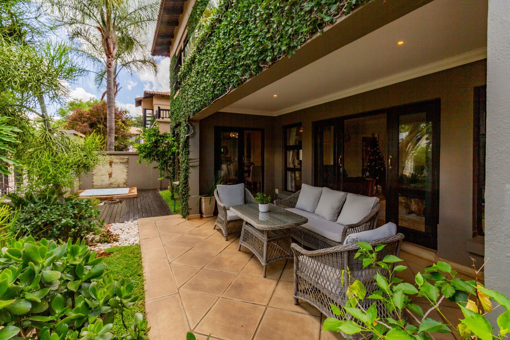 Double-storey cluster to rent in The Islands Estate - 1HR1726360