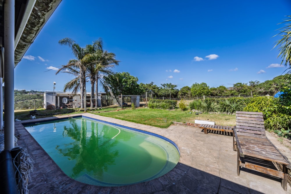 Smallholding for sale in Beacon Bay - 1EZ1728150