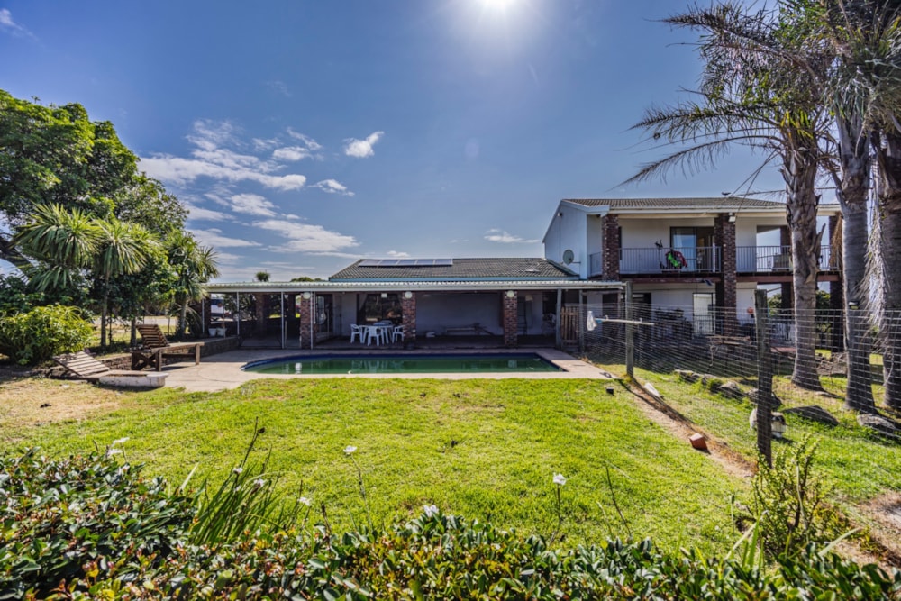 Smallholding for sale in Beacon Bay - 1EZ1728150