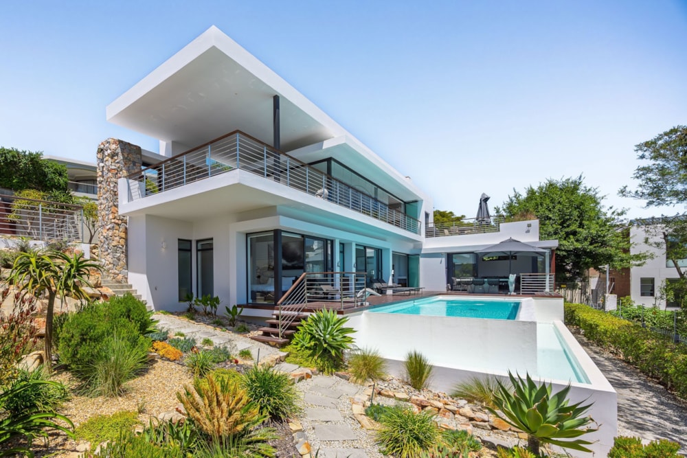 House for sale in Plettenberg Bay Upper Central - 1KG1726089