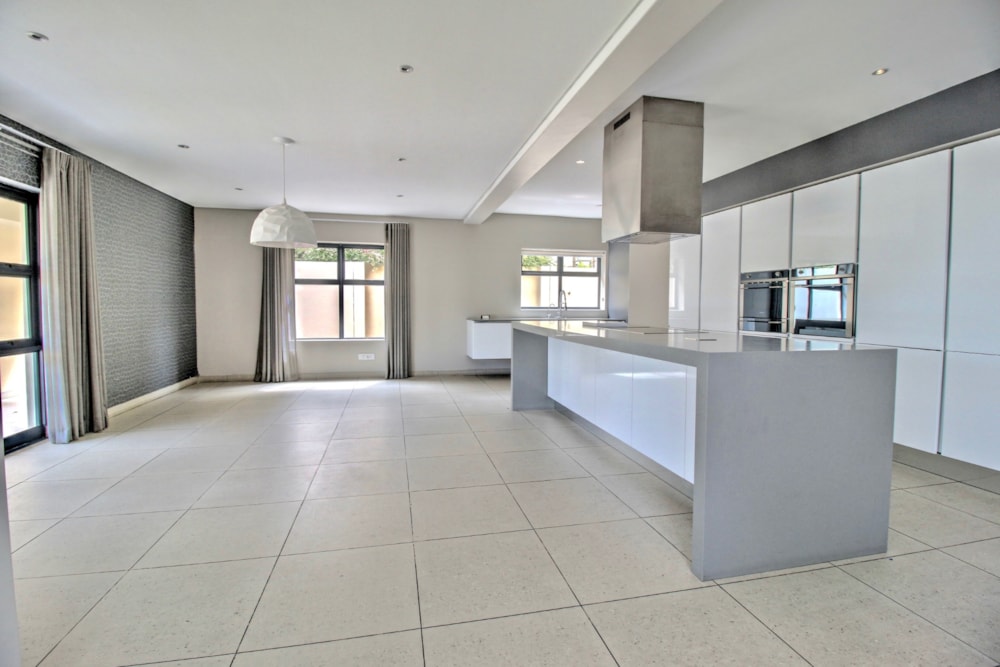 Security estate home let in Plattekloof - 1PLA1726609