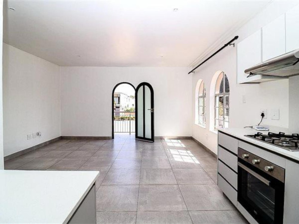 Bachelor apartment to rent in Bedfordview - BWL1726061