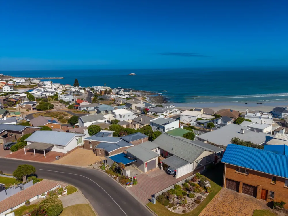Double-storey house sold in Yzerfontein - LA1726797 Double-storey house sold in Yzerfontein - LA1726797