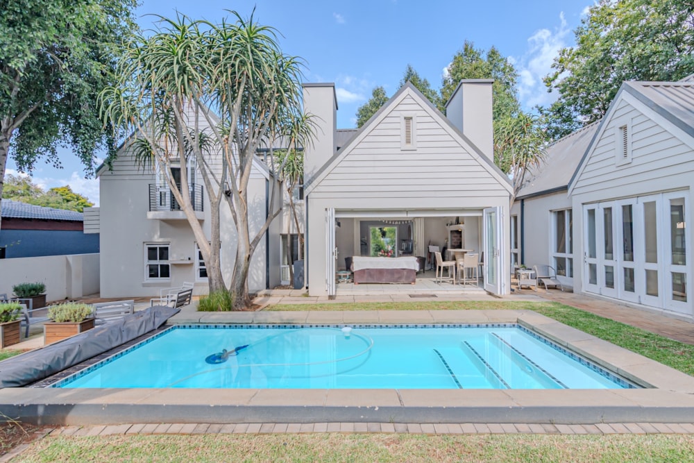 Double-storey house for sale in Midstream Estate - CN1726347