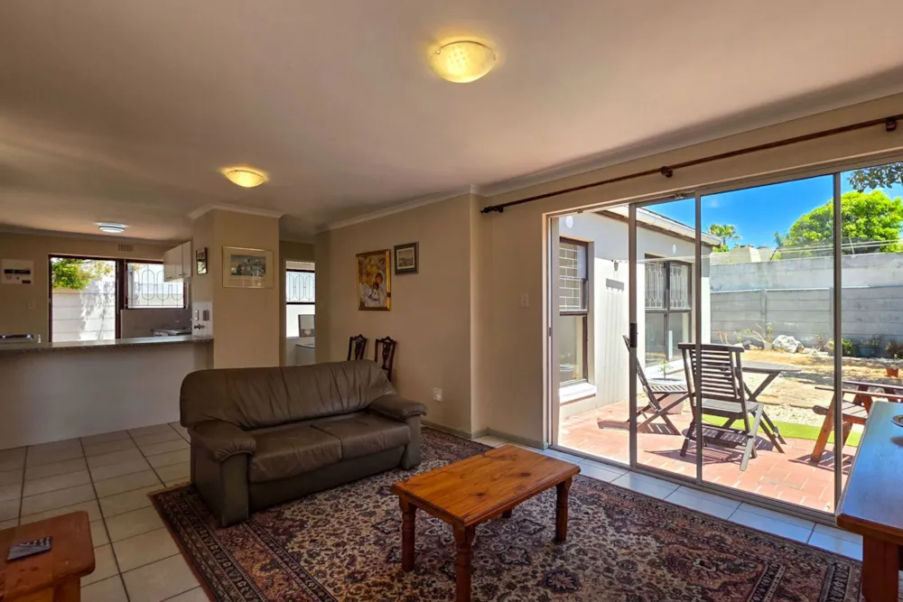Single-storey house sold in West Beach, Blouberg - 1TV1727447