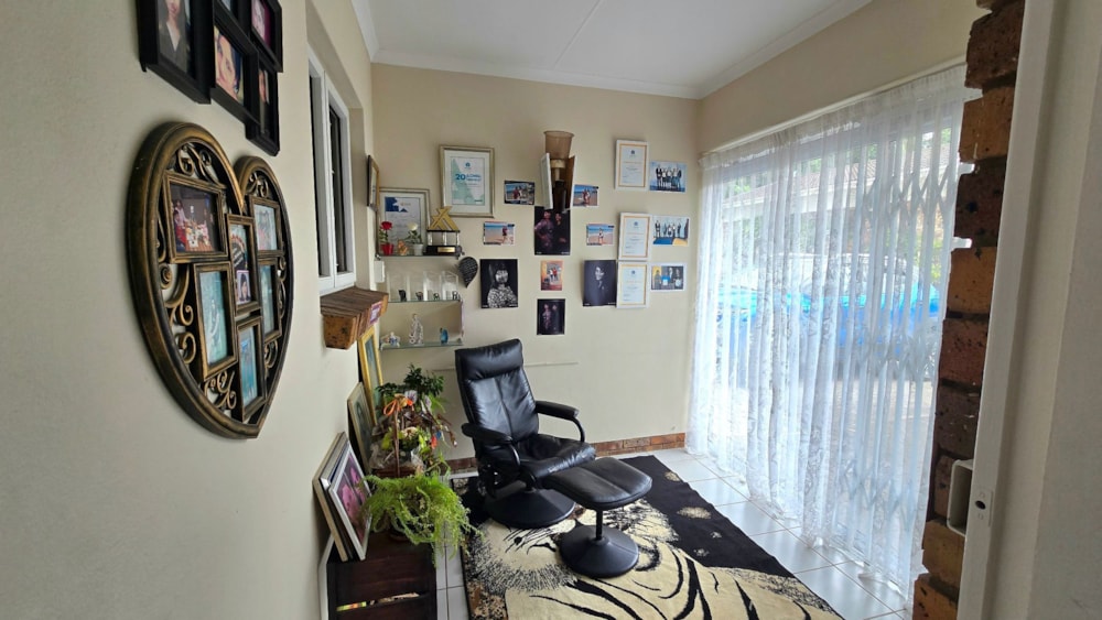 Townhouse for sale in Uvongo - 1PSH1726523