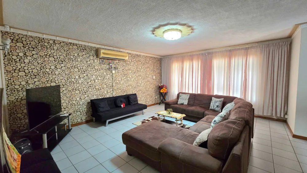 Townhouse for sale in Uvongo - 1PSH1750469 Townhouse for sale in Uvongo - 1PSH1750469