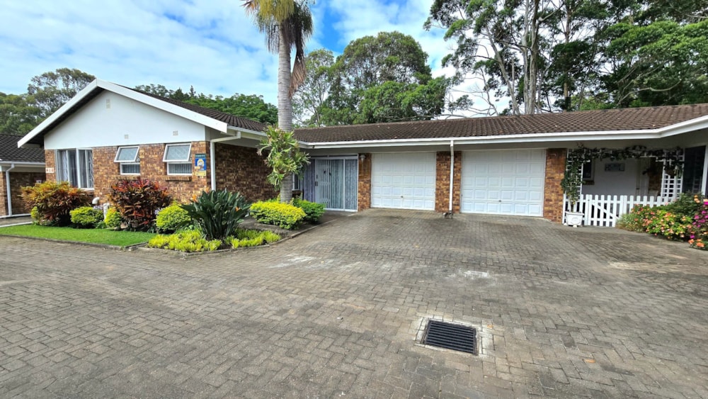 Townhouse for sale in Uvongo - 1PSH1726523