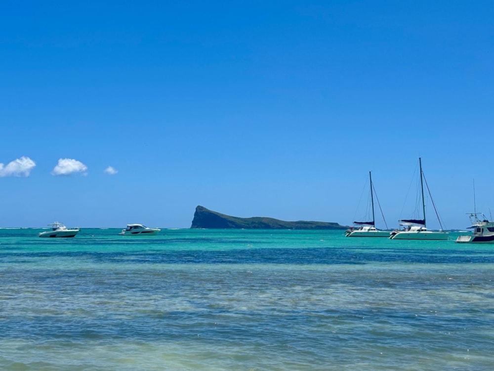 Security complex home for sale in Pereybere, Mauritius - MPR1727798