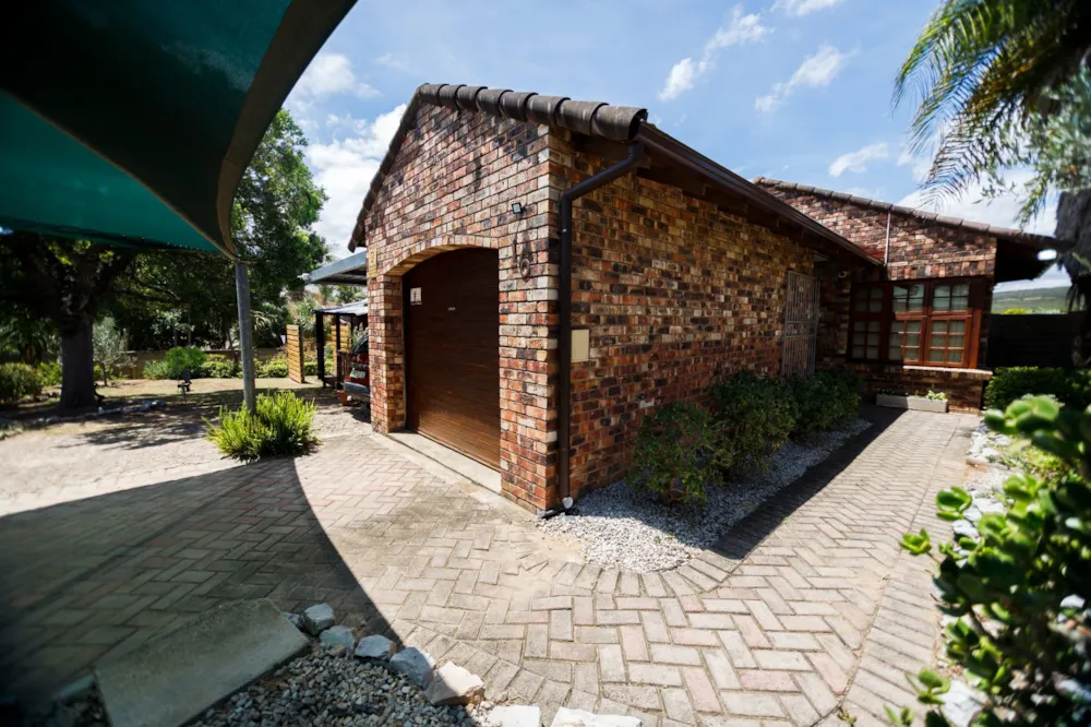 House sold in Strelitzia Park - 1UK1725661