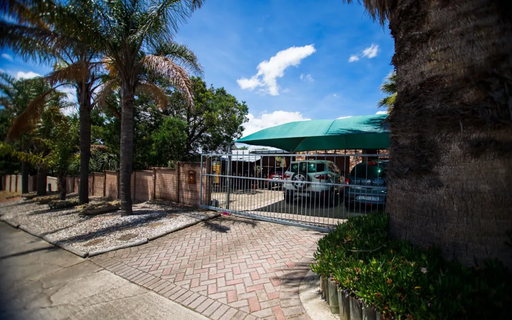 House sold in Strelitzia Park - 1UK1725661