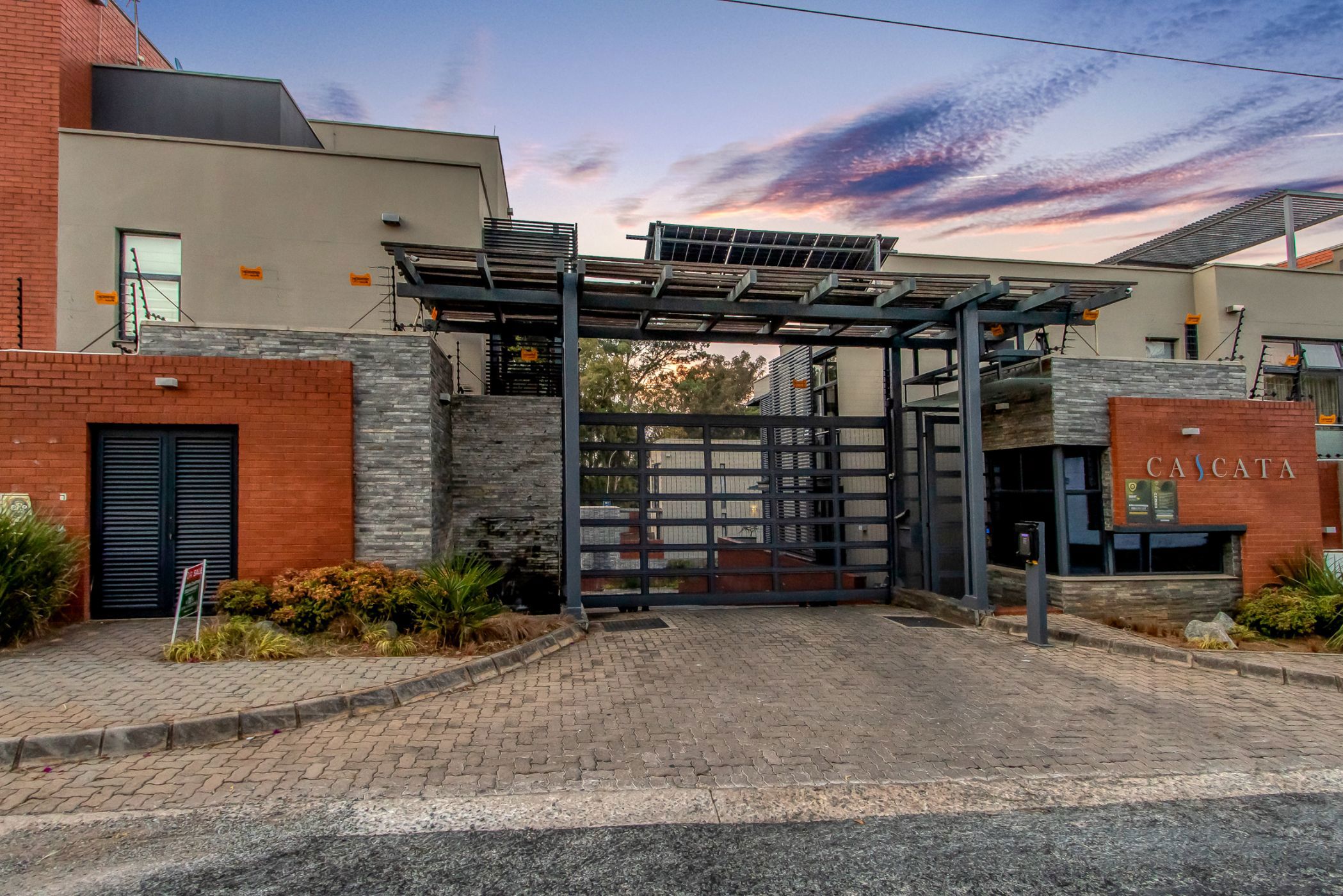 Apartment for sale in Abbotsford, Johannesburg - HP1728248