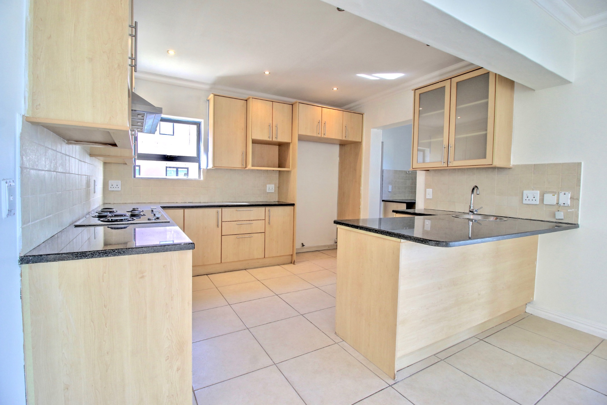 Security complex home to rent in Plattekloof - 1PLA1714399