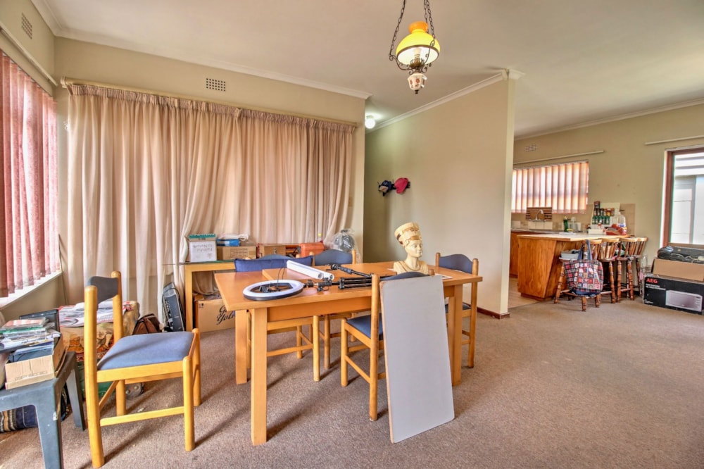 House for sale in Bothasig - 1PLA1726813