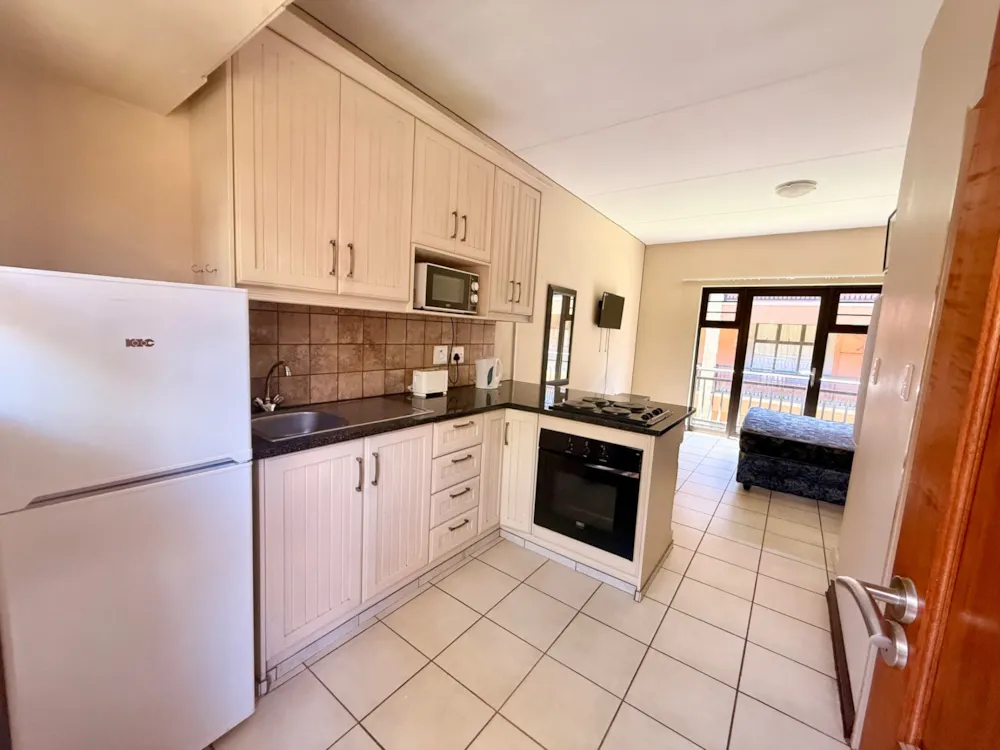 Bachelor apartment for sale in Vredenhof SH - 1BX1728715 Bachelor apartment for sale in Vredenhof SH - 1BX1728715