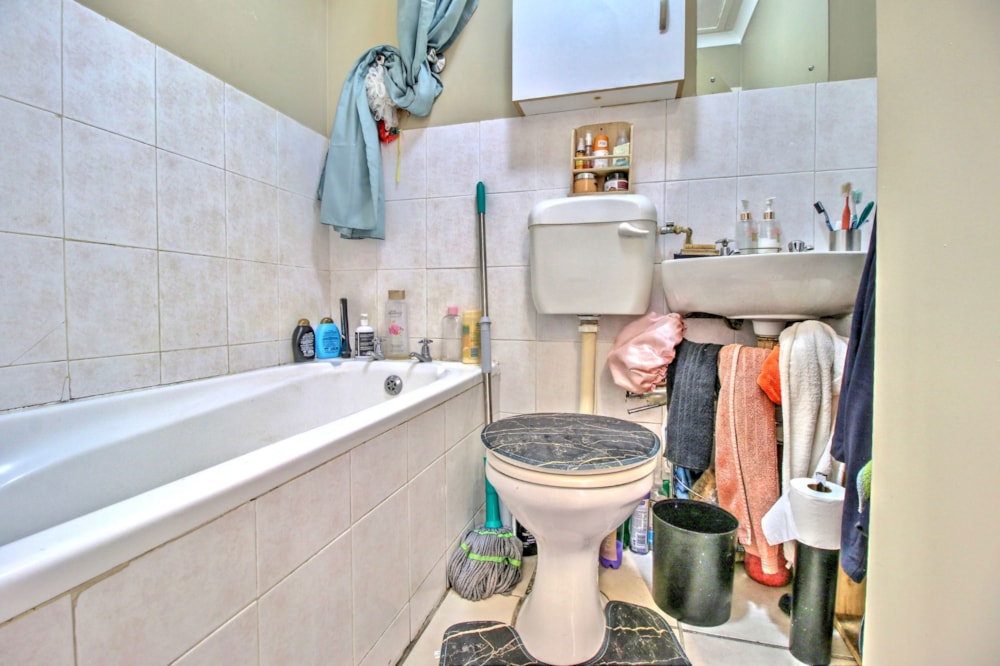 Apartment for sale in Bothasig - 1PLA1728143