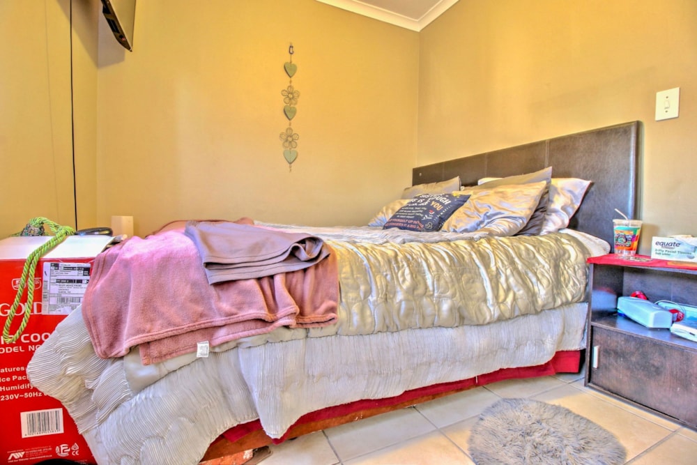 Apartment for sale in Bothasig - 1PLA1728143