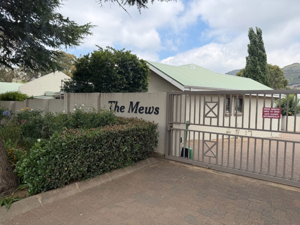 Townhouse for sale in Clarens - 1CS1726021