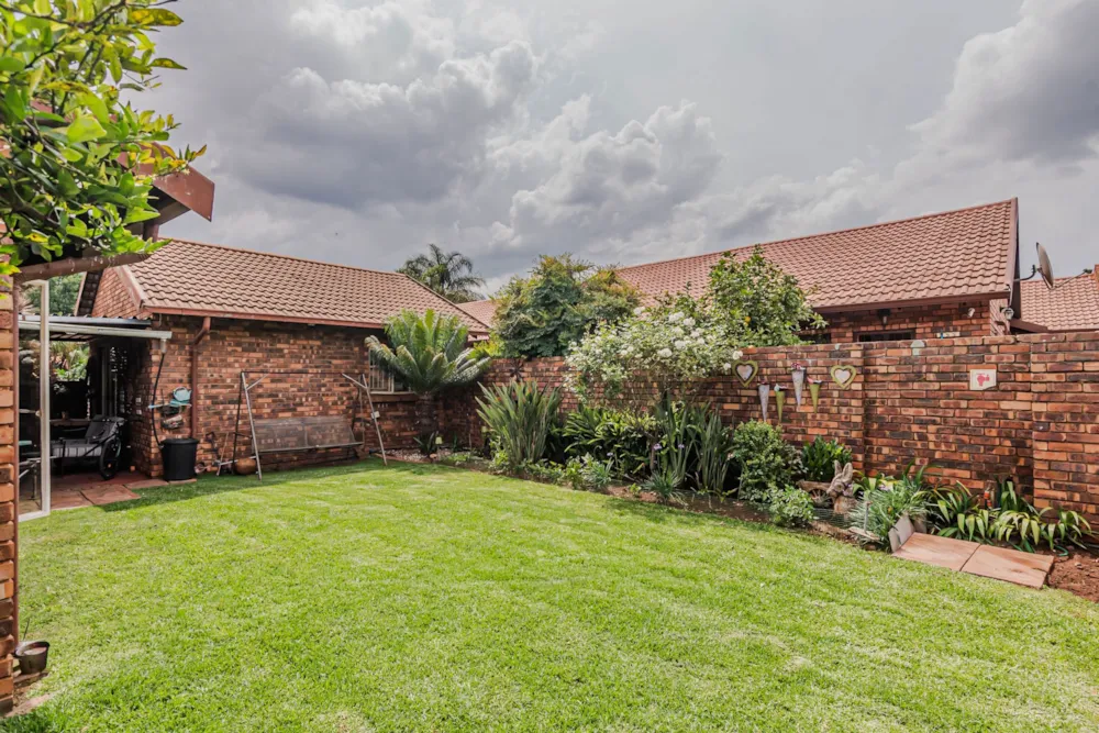 House sold in Zwartkop - CN1723106
