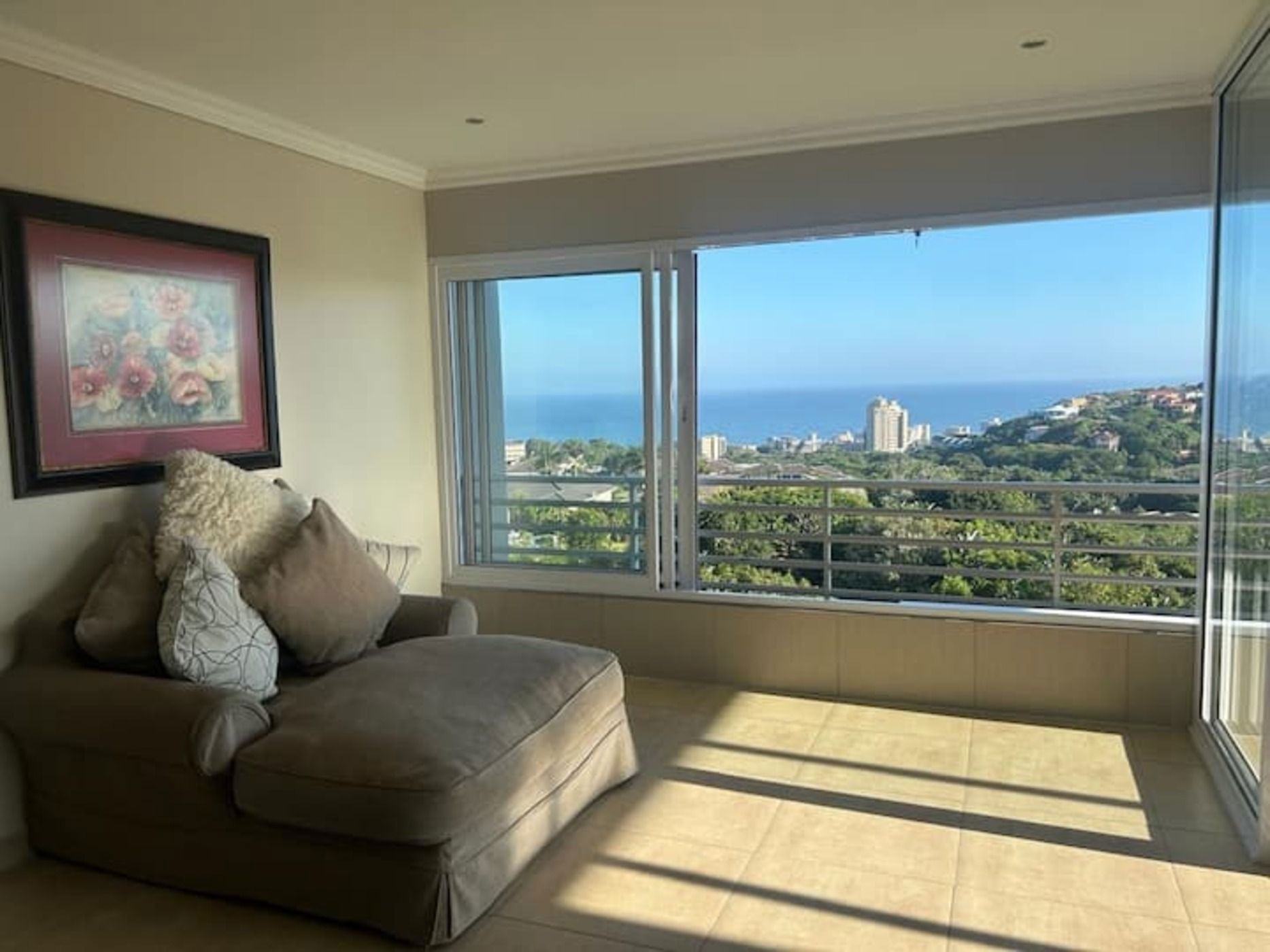 Penthouse apartment to rent in Ballito - 1BD1727064