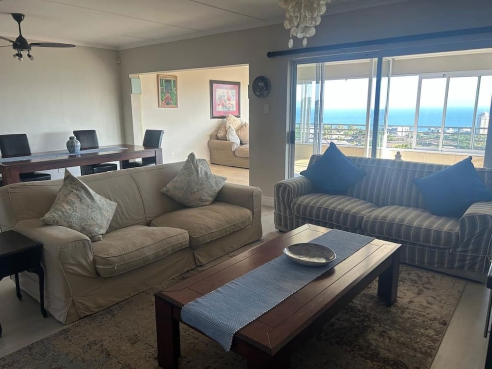 Penthouse apartment to rent in Ballito - 1BD1727064