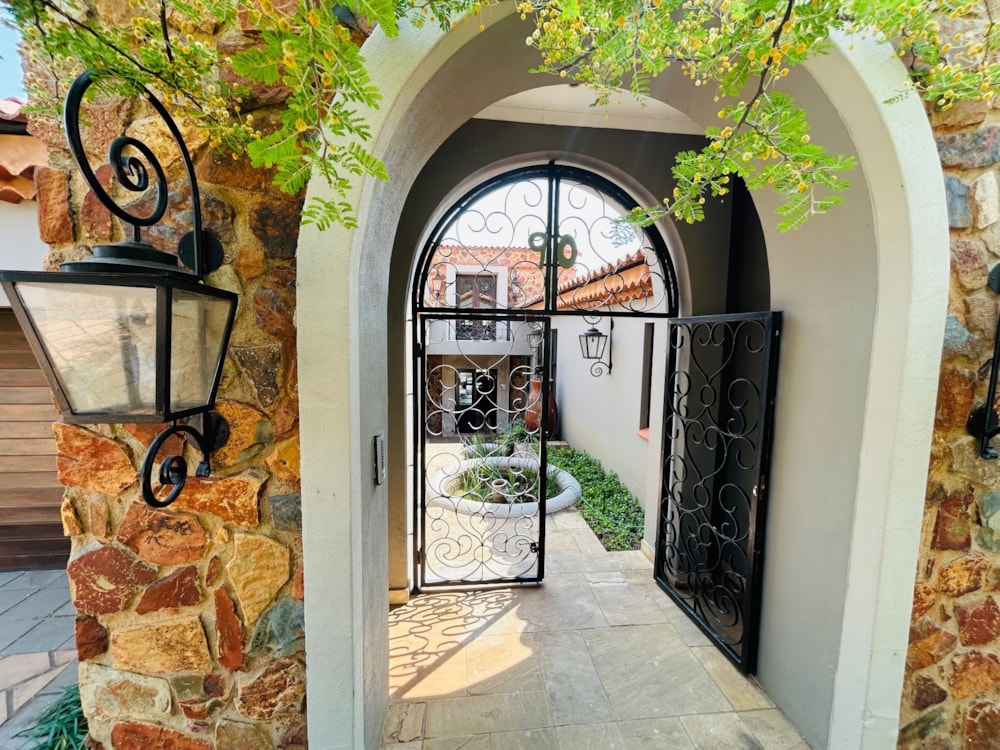 House for sale in Estate D Afrique - 1HR1726458