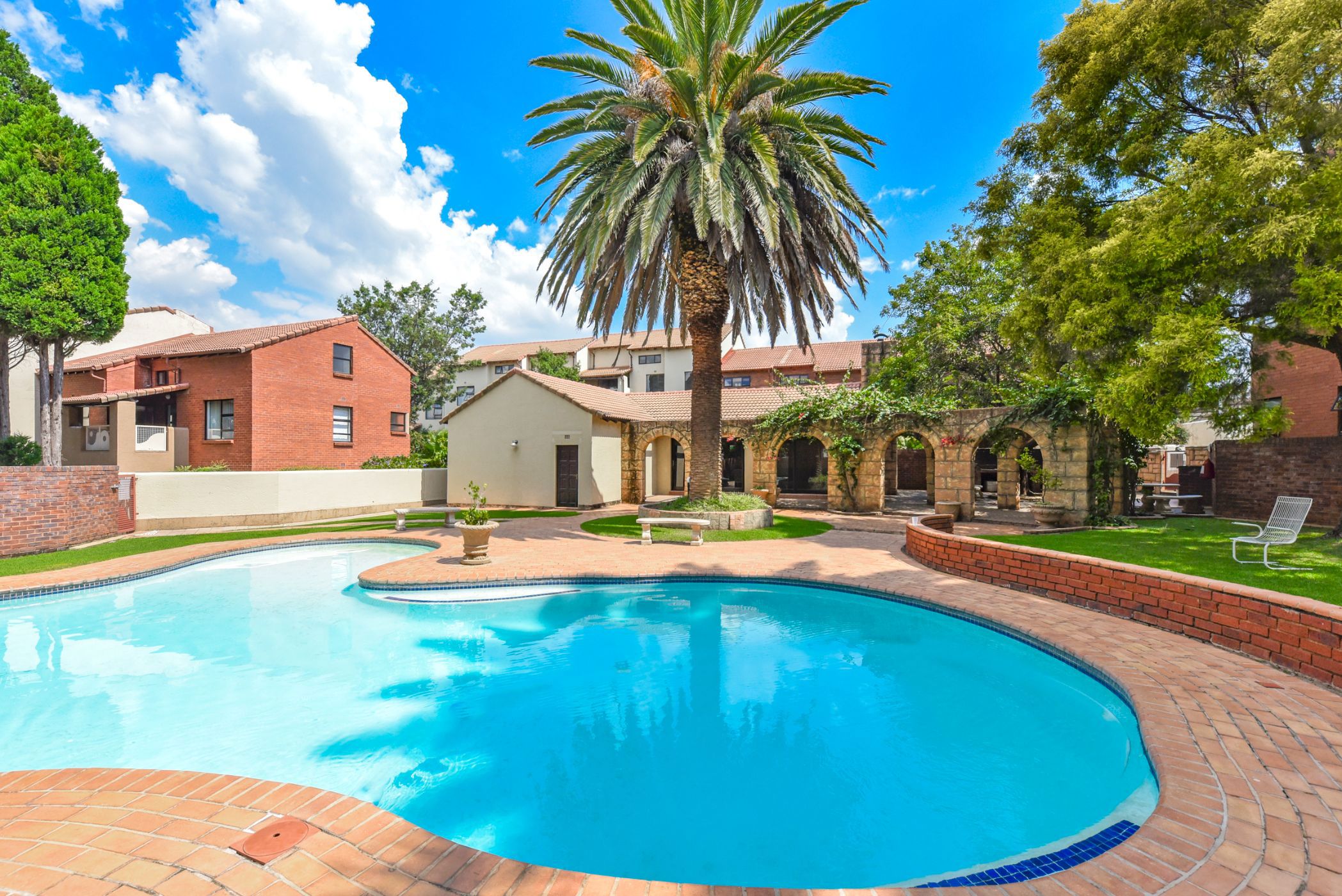 Loft for sale in Paulshof - FW1727189