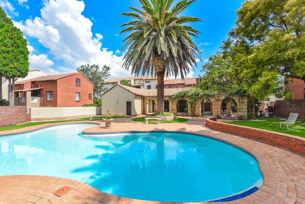 Loft for sale in Paulshof - FW1727189