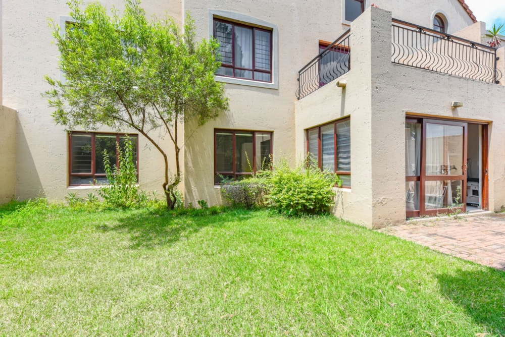 Apartment for sale in Sunninghill - FW1728042