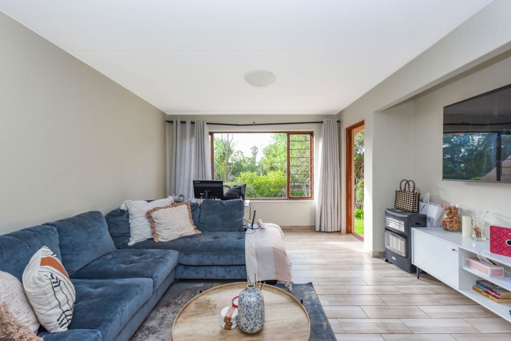 Apartment for sale in Sunninghill - FW1727127