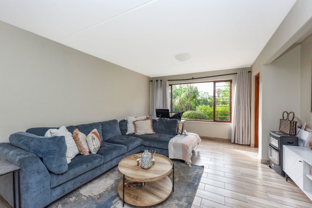 Apartment for sale in Sunninghill - FW1727127