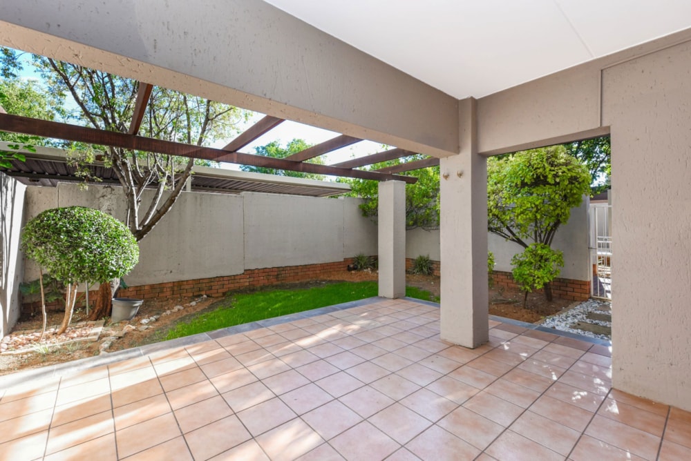 Apartment for sale in Sunninghill - FW1726212