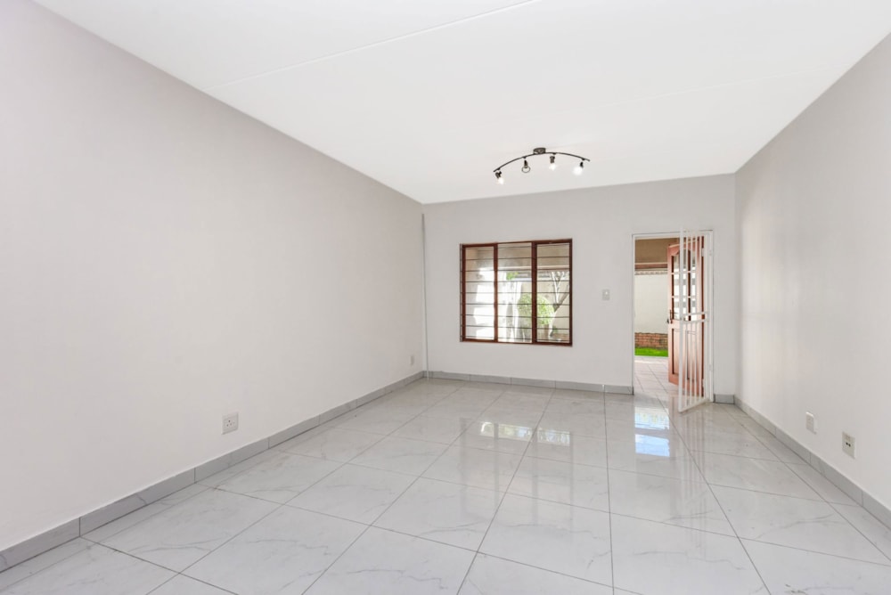 Apartment for sale in Sunninghill - FW1726212