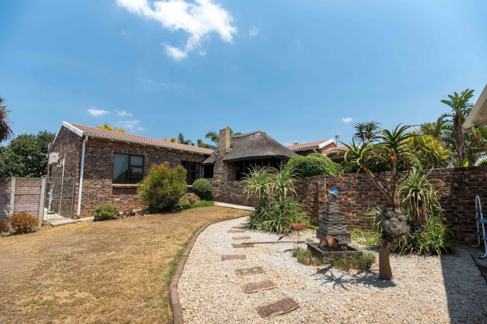 House for sale in Strelitzia Park - 1UK1726733