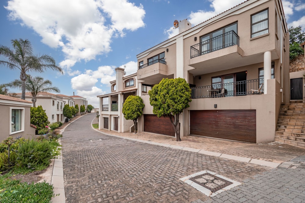 House for sale in Northcliff, Johannesburg - RAN1727382