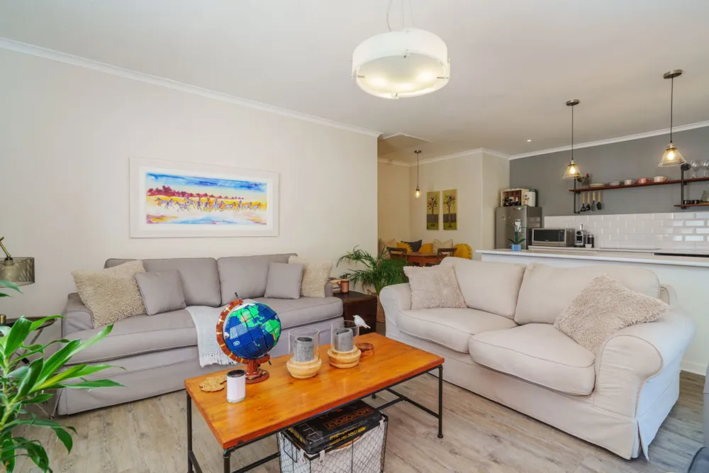 Apartment sold in Rondebosch - KW1728548 Apartment sold in Rondebosch - KW1728548