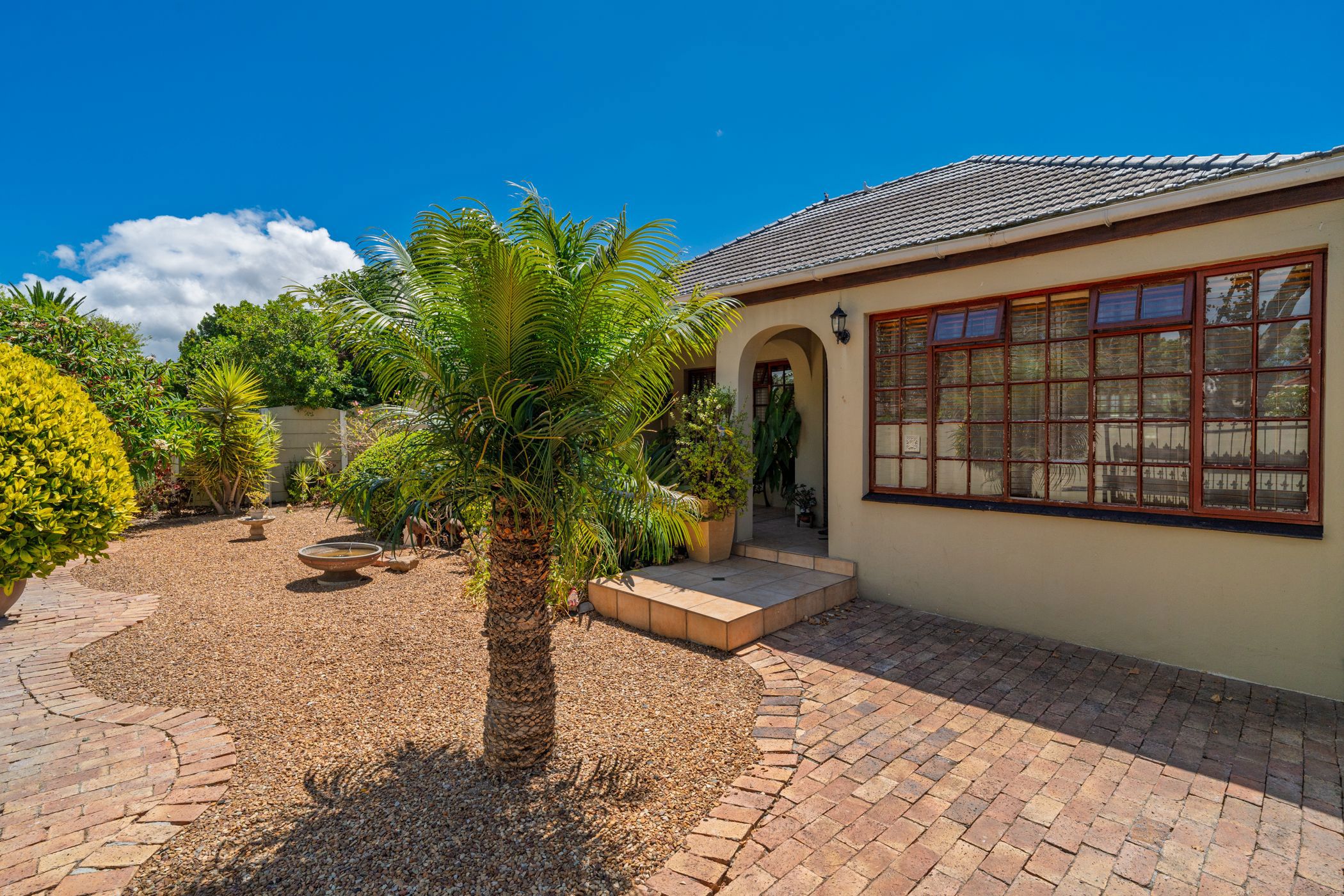 House for sale in Pinelands, Cape Town - KW1725885