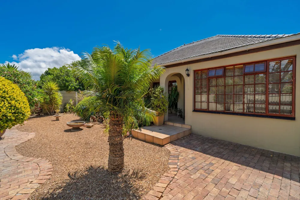 House sold in Pinelands, Cape Town - KW1725885 House sold in Pinelands, Cape Town - KW1725885